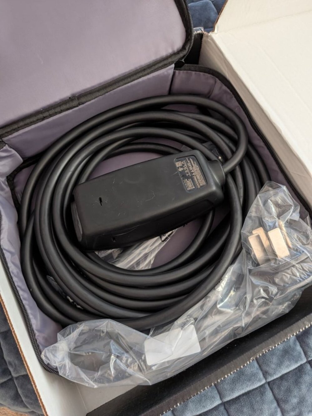 TESLA Mobile Connector NIB